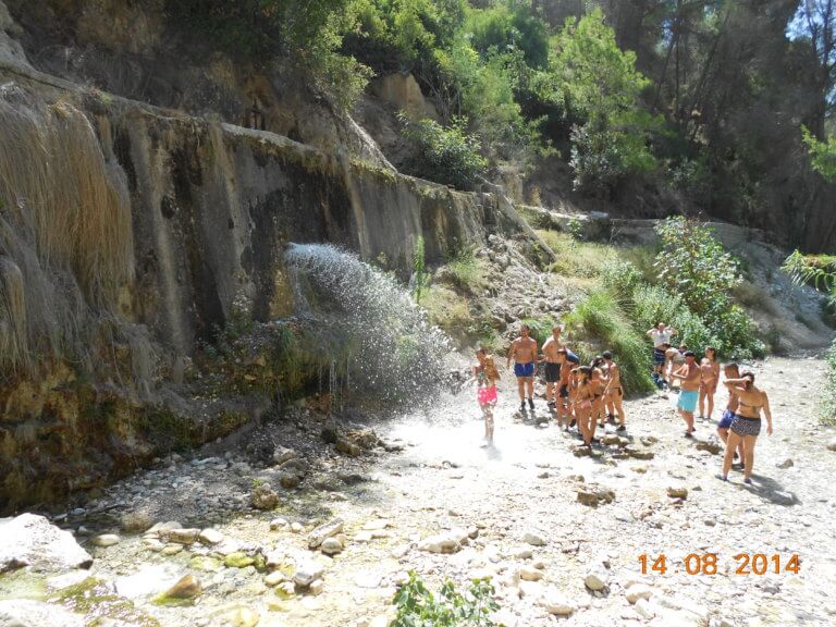 erfrischender Wasserfall Nerja